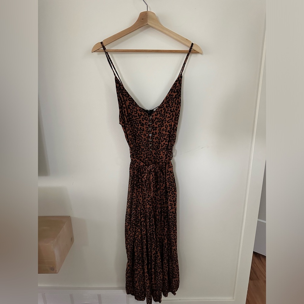 Women’s leopard romper size small